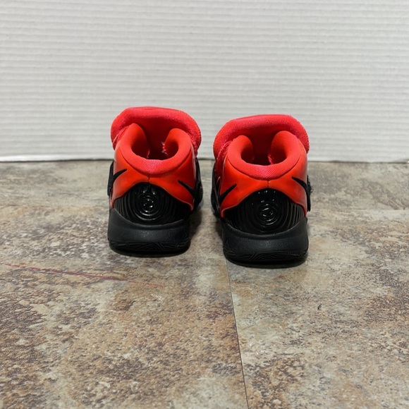 Nike Kyrie 6 auto super vroom boys Toddler shoes US 7 - Picture 4 of 8